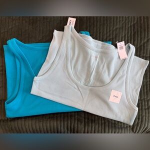 Old Navy Crop Tank Tops